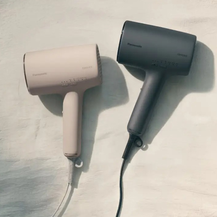 Máy sấy tóc Panasonic 16000W EH-NA0L